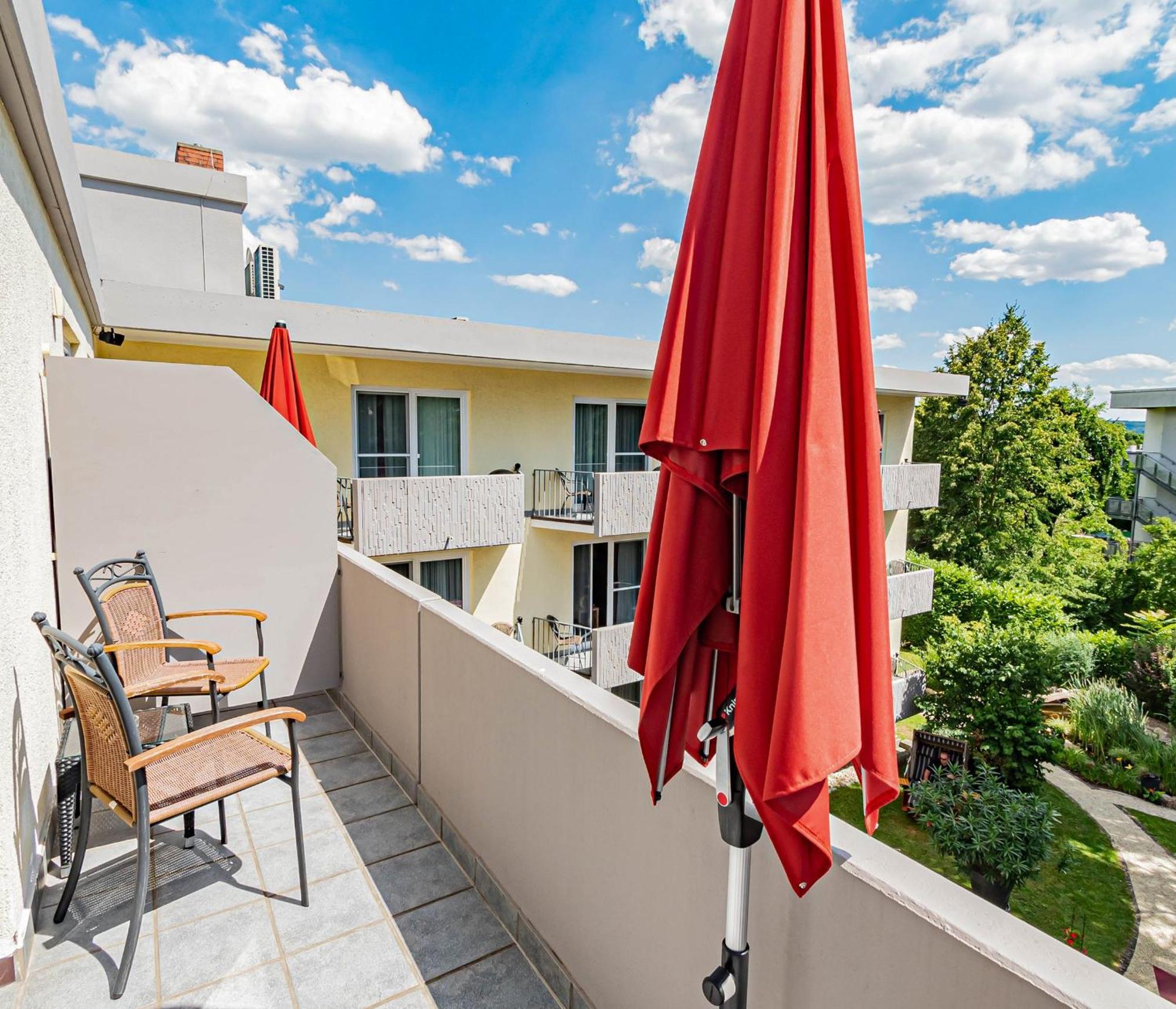 Parkhotel Sonnenberg Eltville am Rhein Exterior photo